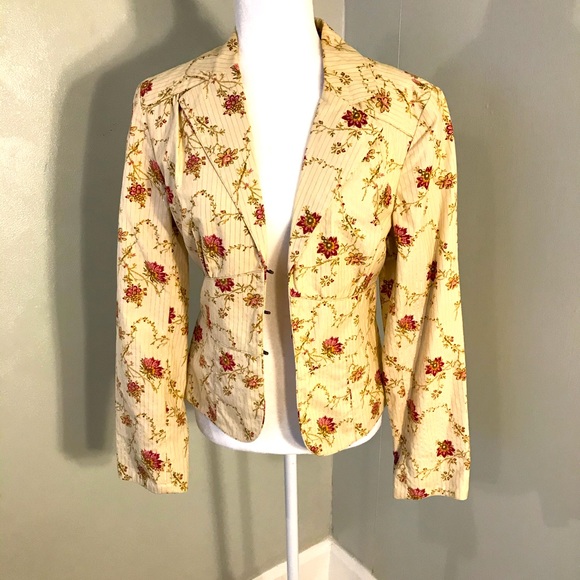 Jacket - Picture 1 of 2